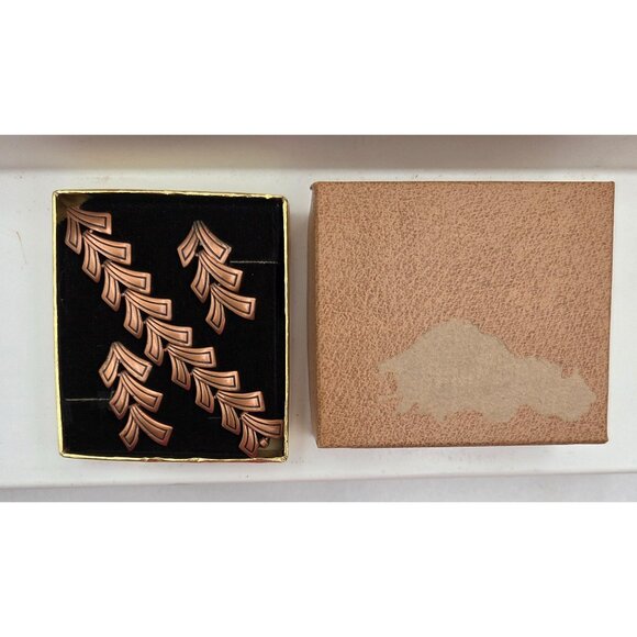 Copper V Link Cheron Bracelet and Screw Earrings  In Original Box - Picture 7 of 7